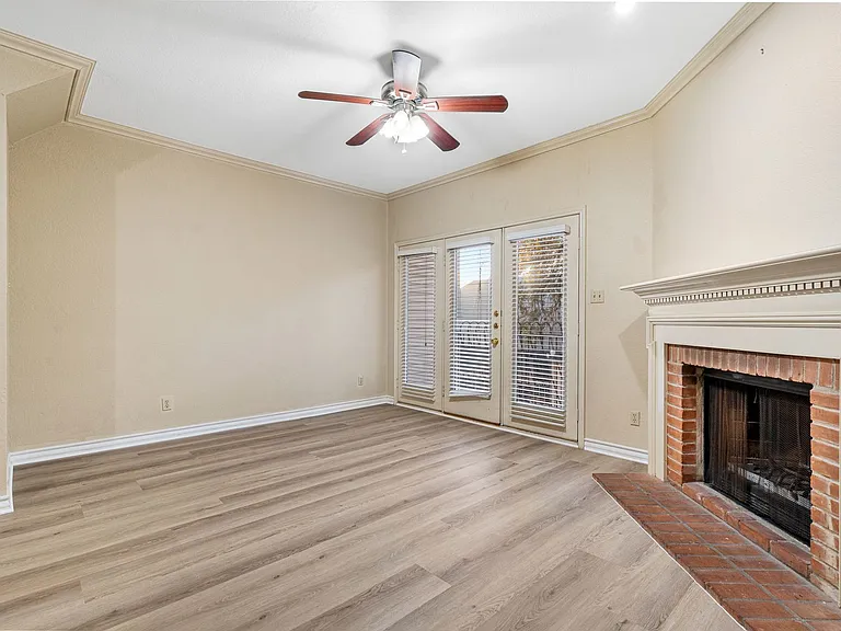2408 Enfield Rd #211 — Photo 36
