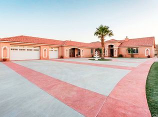 8686 Dumosa Ave, Yucca Valley, CA 92284