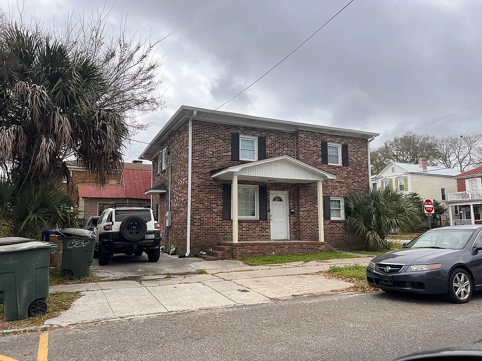 185 Fishburne St