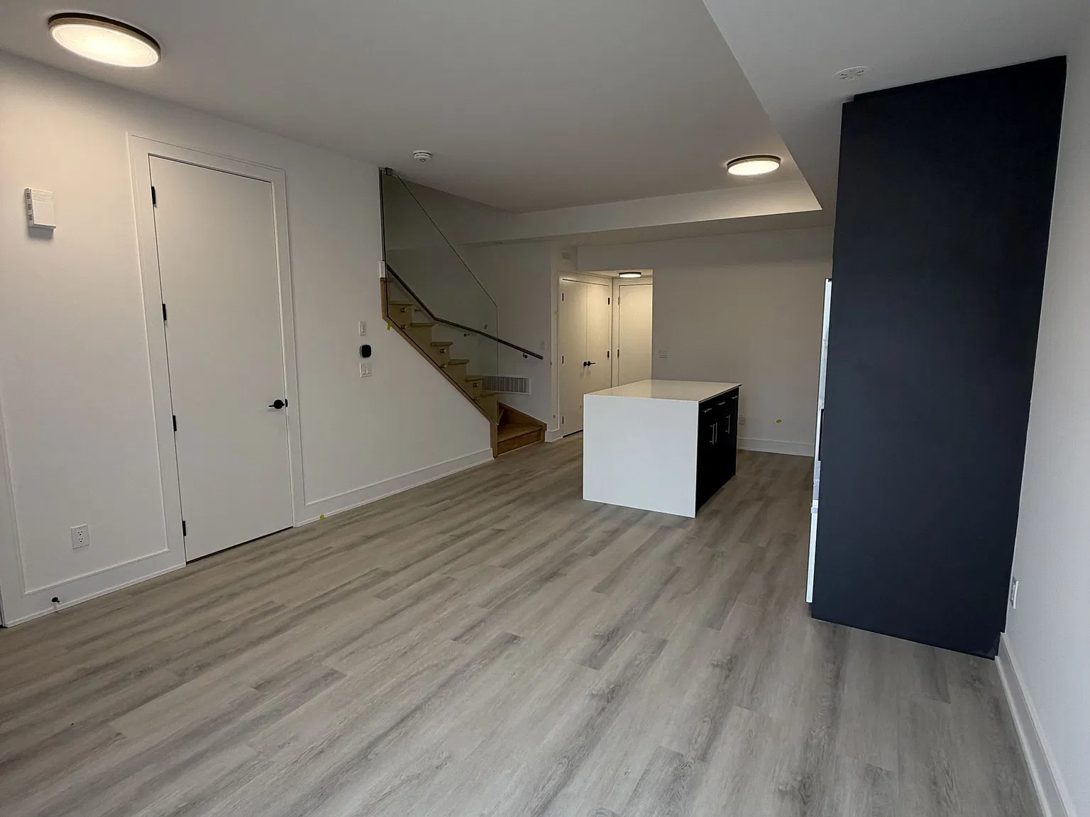 1 bed, $2,050 — Photo 3