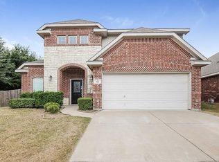 701 Collett Ct, Crowley, TX 76036