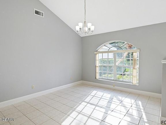 5th image of 20 Audubon Ln