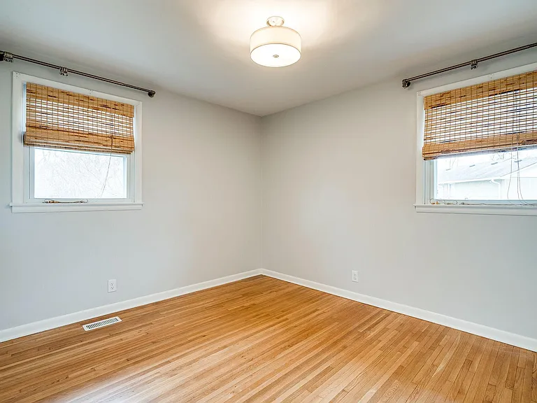 539 Northcrest Dr — Photo 21