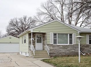 102 E 19th St, Grand Island, NE 68801