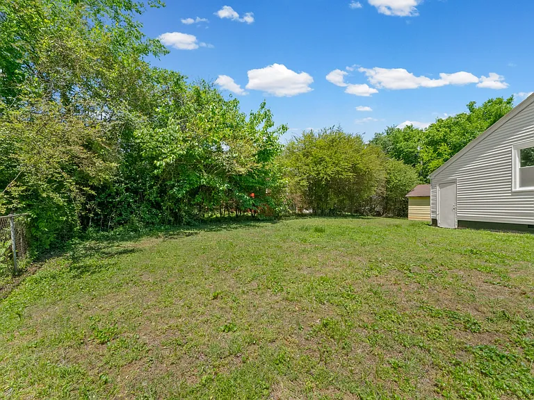 19 Chestnut Dr — Photo 19