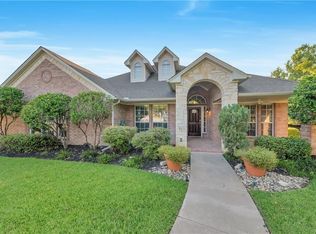 800 Ridge Crest Dr, Burleson, TX 76028