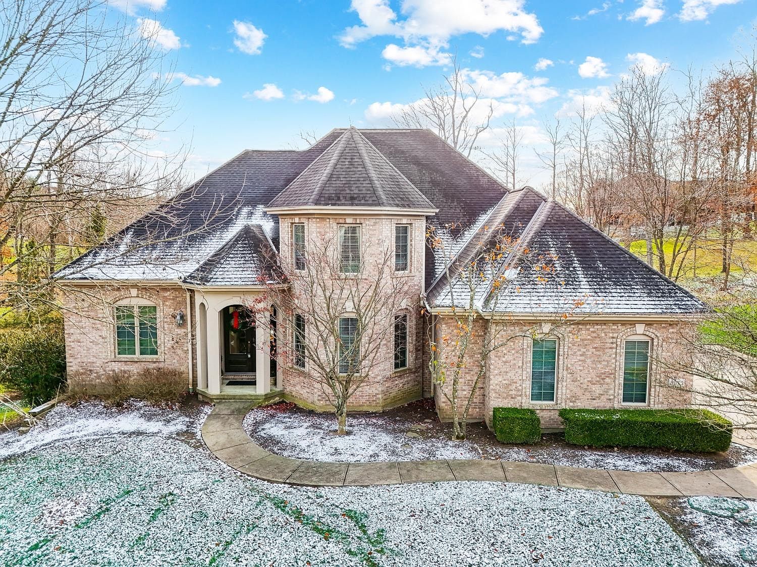 8235 Hamptonshire Dr, Cleves, OH 45002 | Zillow