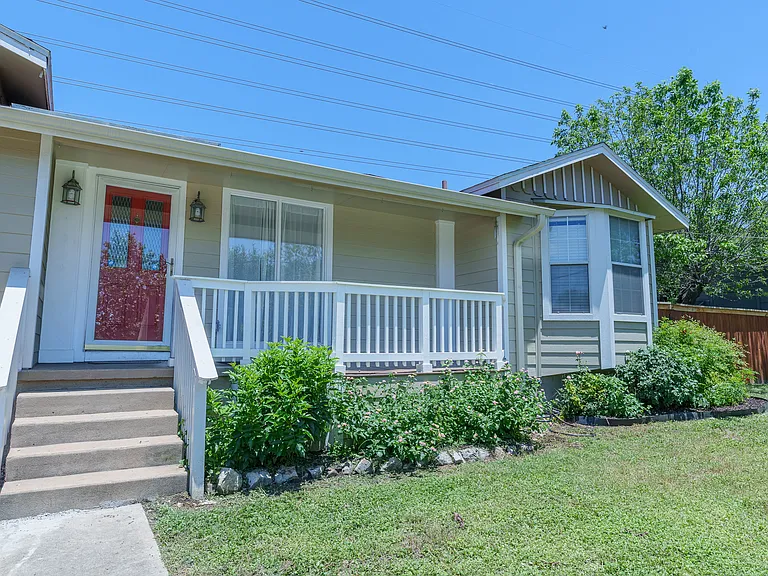 219 Colton Dr — Photo 19