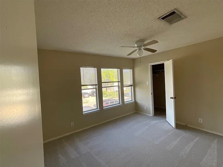 1172 Southern Pl — Photo 38