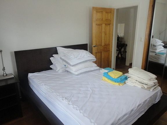 4th image of 106 W 69th St APT 8D