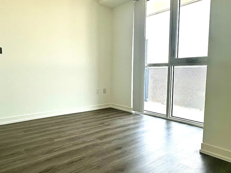 28 Interchange Way #1608 — Photo 18