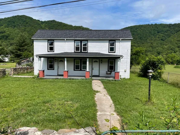 8 Gulf Ln, Natural Bridge Station, VA 24579