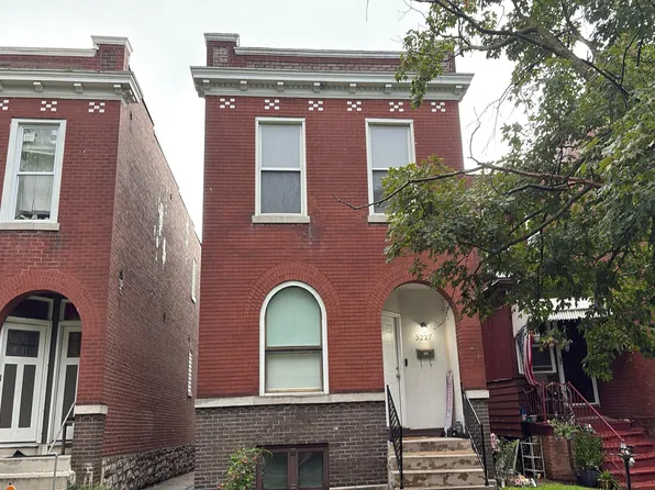 5227 Alaska Ave, Saint Louis, MO 63111