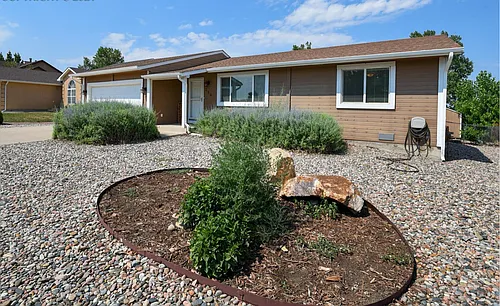 216 S Caddoa Dr Photo 1