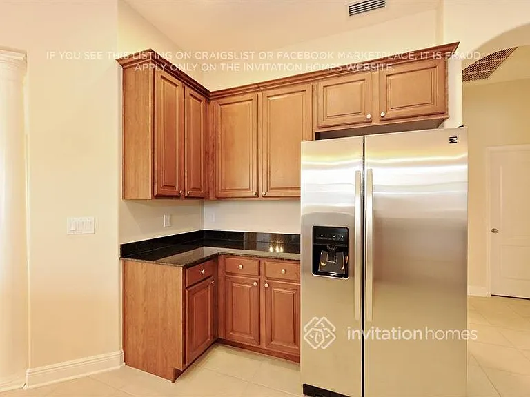1820 Beaconsfield Dr — Photo 6