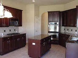5th image of 532 Suffolk Dr
