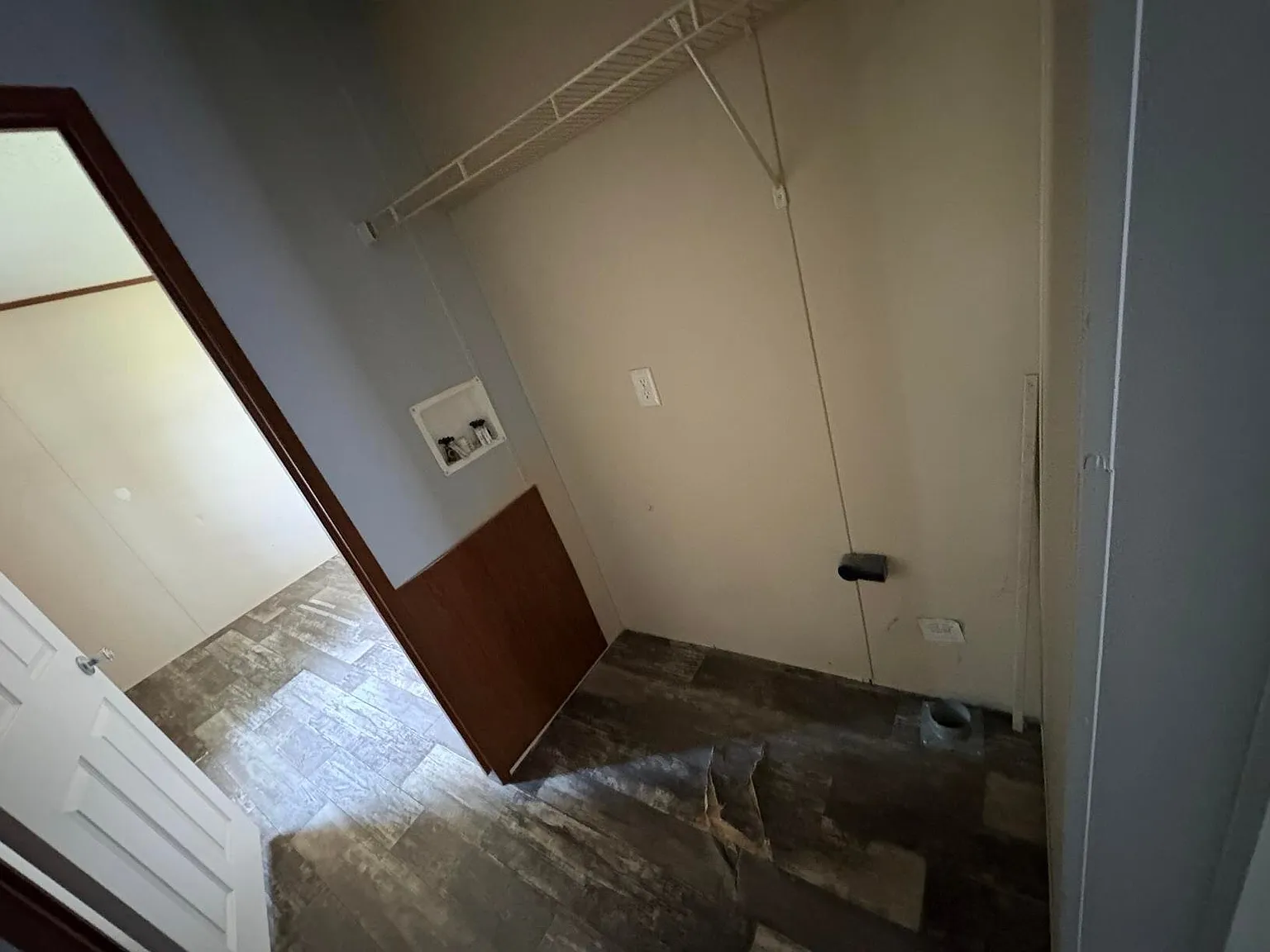 3 bed, 2.0 bath, $800 — Photo 4
