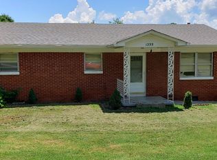 1355 New Lake Rd, Spring City, TN 37381