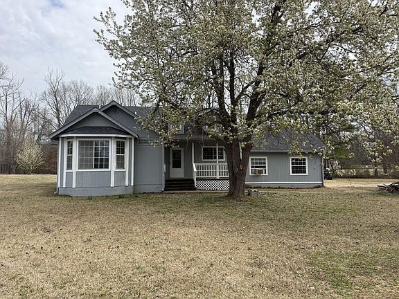 2nd image of 174 Old Natchez Trace Rd