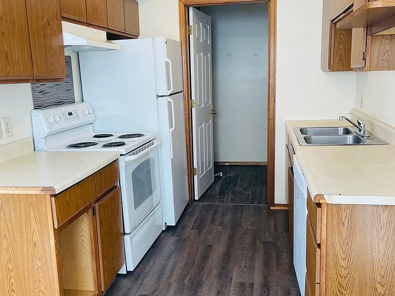 822 Windwood Dr #2 — Photo 4