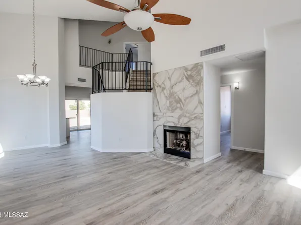 7657 S Lions Spring Way, Tucson, AZ 85747