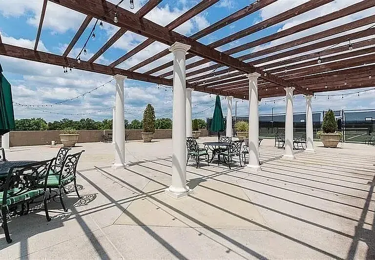 5300 Peachtree Rd #3202 — Photo 30