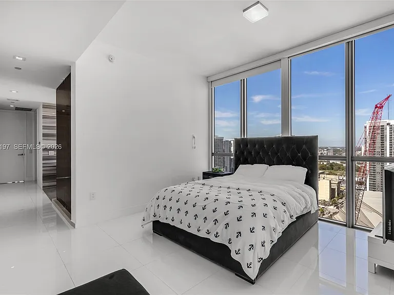 1100 Biscayne Blvd #2907 — Photo 23