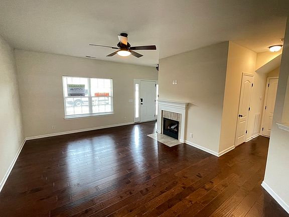 3rd image of 203 Laurelwood Dr
