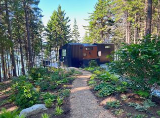 25 Seawall Rd, Southwest Harbor, ME 04679