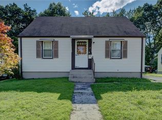 22 Canterbury St, Manchester, CT 06042