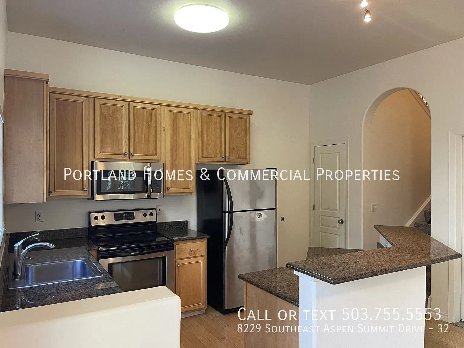 3-Bedroom Home with Gas Fireplace, Community Pool and Club House — Photo 2
