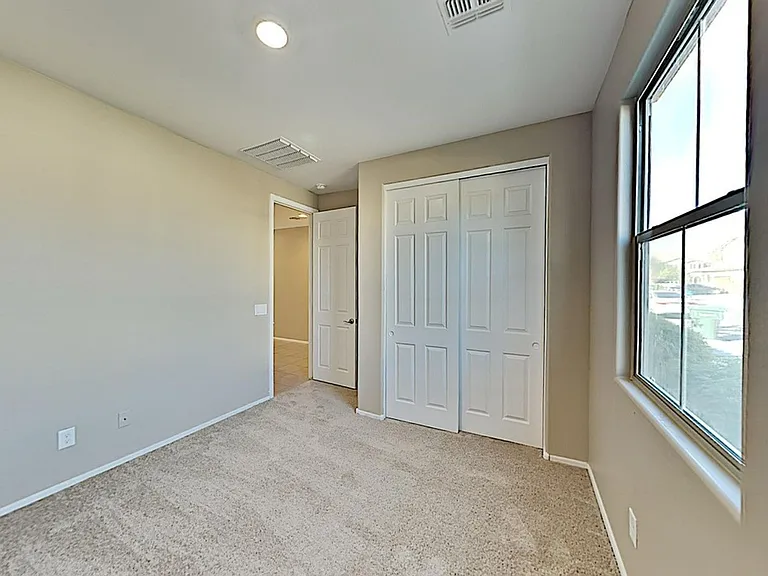 4823 W Saint Anne Ave — Photo 8