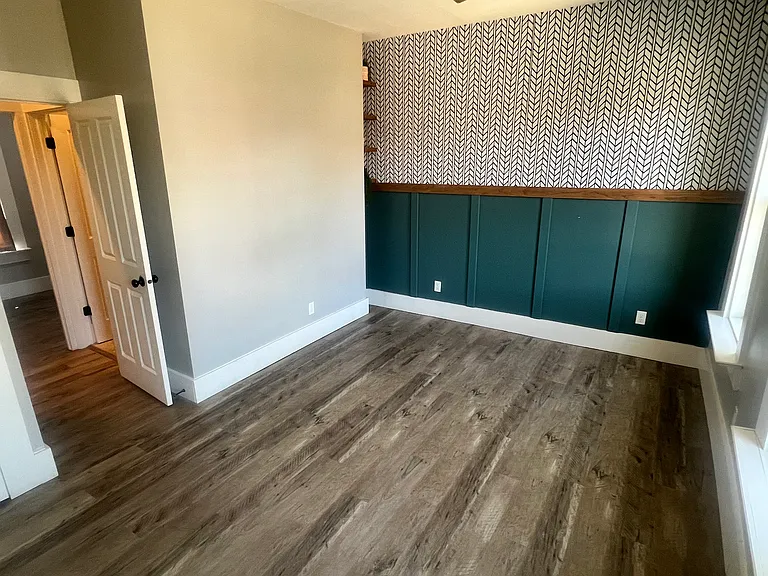 492 Haydens Ln — Photo 9