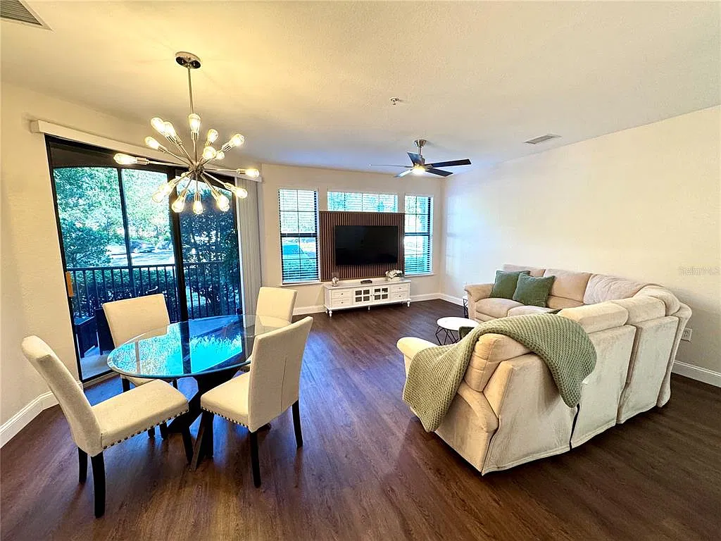 2 bed, 2.0 bath, 1145 sqft, $2,200 — Photo 4
