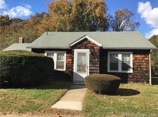 136 River Rd, Pawcatuck, CT 06379