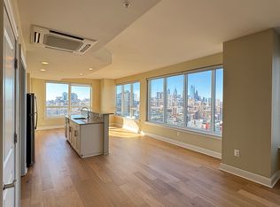248 N Christopher Columbus Blvd #1602, Philadelphia, PA 19106