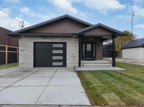 17 Church St E, Norfolk County, ON N4B 1T2