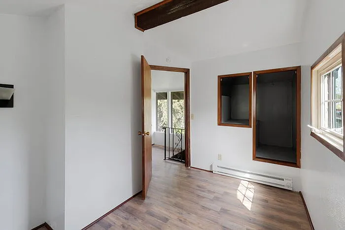 922 1st Ave SW — Photo 30