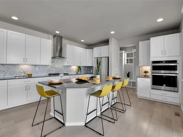 6841 W Asbury Place, Lakewood, CO 80227