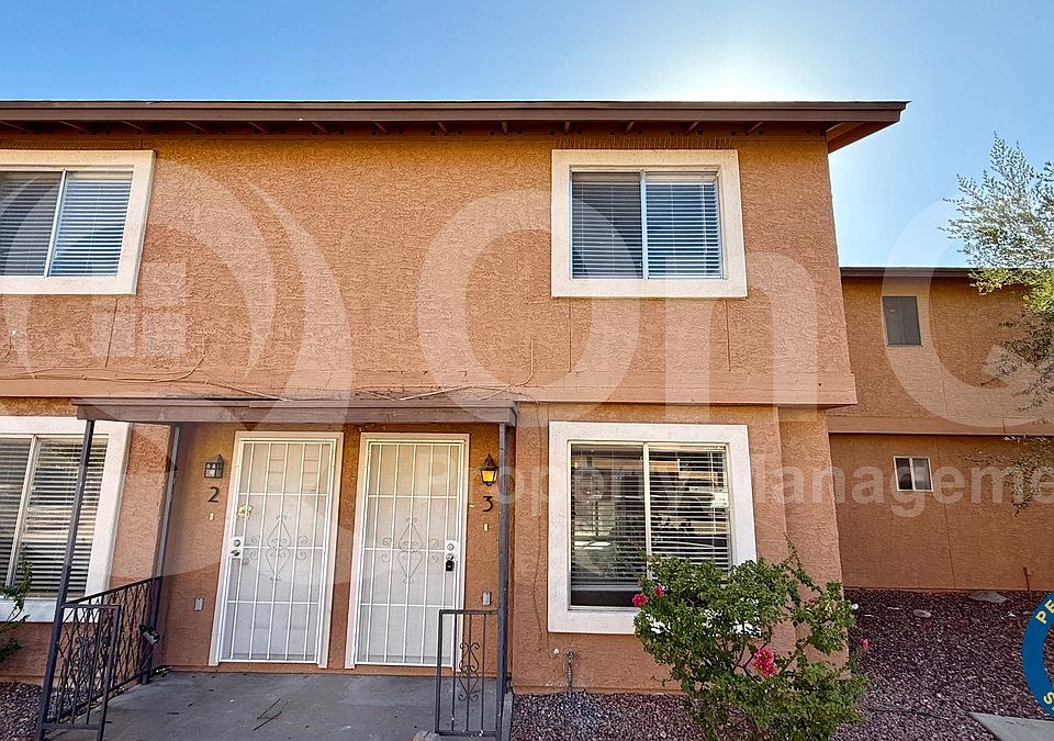 1st image of 1418 E Knoll Cir APT 3