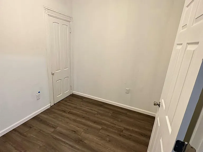 242 Grant St #1 — Photo 12