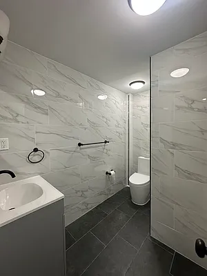 Rented by Peter R. Hungerford, LREB | media 23