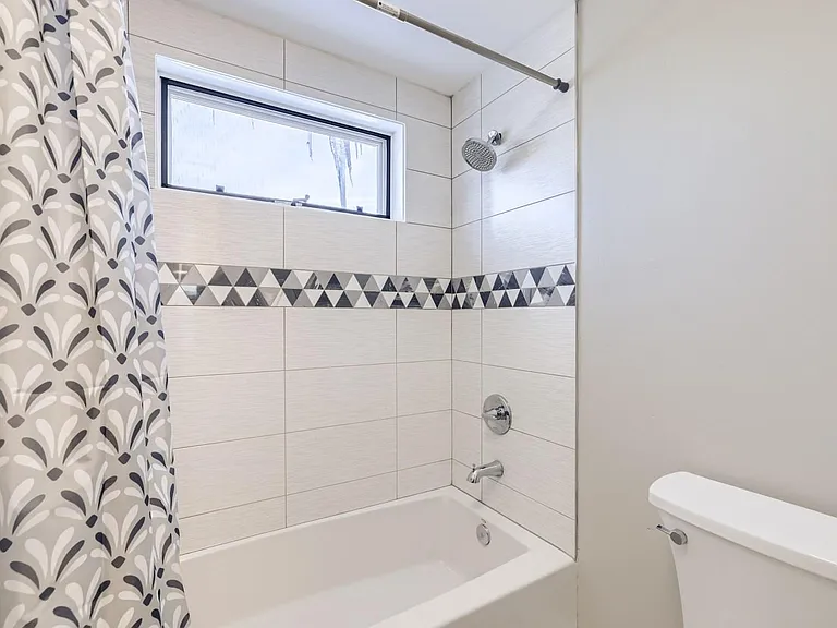 640 Homestead Dr — Photo 15