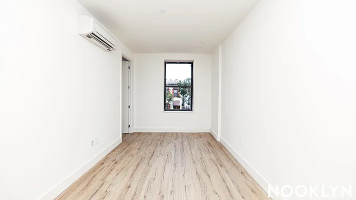 Rented by Nooklyn NYC LLC | media 29