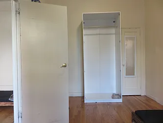 Rented by Rennit Inc.