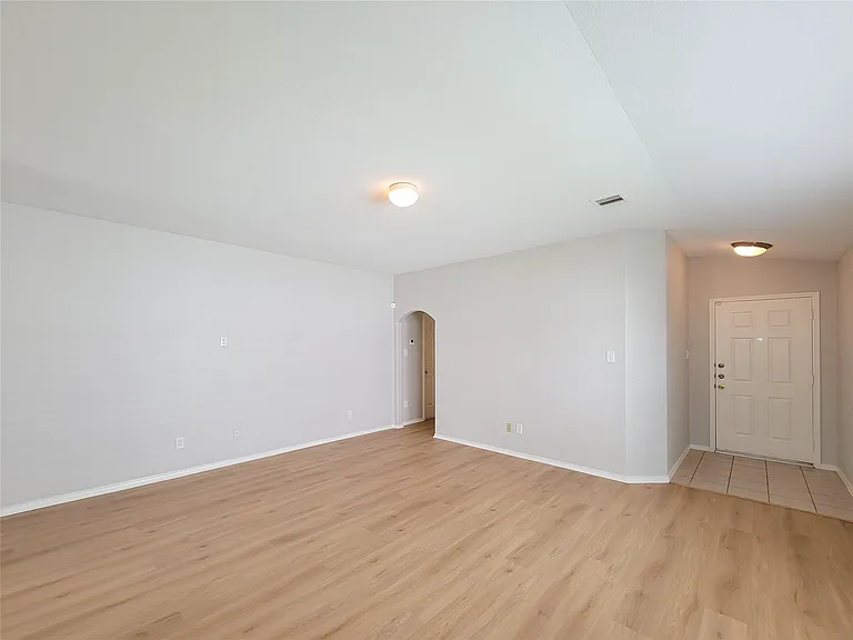 7438 Fox Knoll Ln — Photo 5