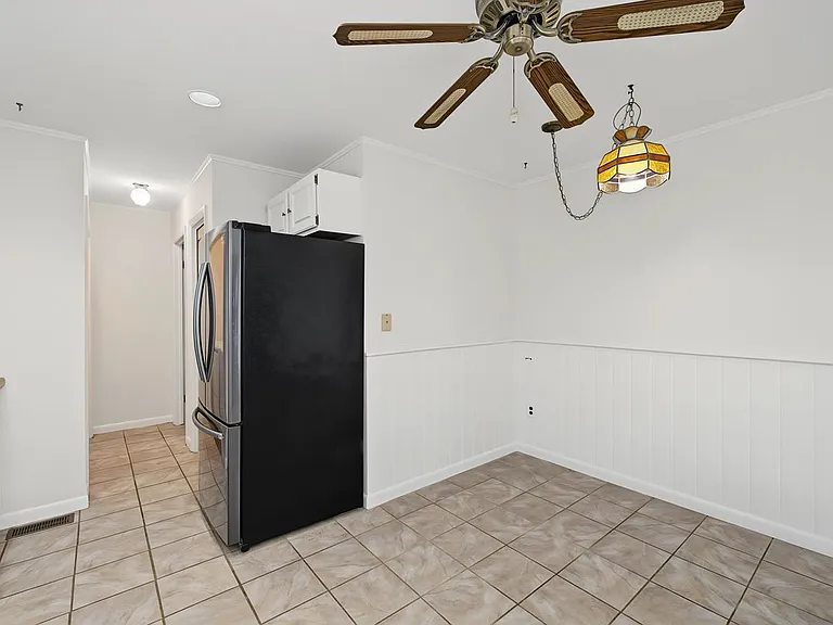 318 Cornwall Hill Rd — Photo 9