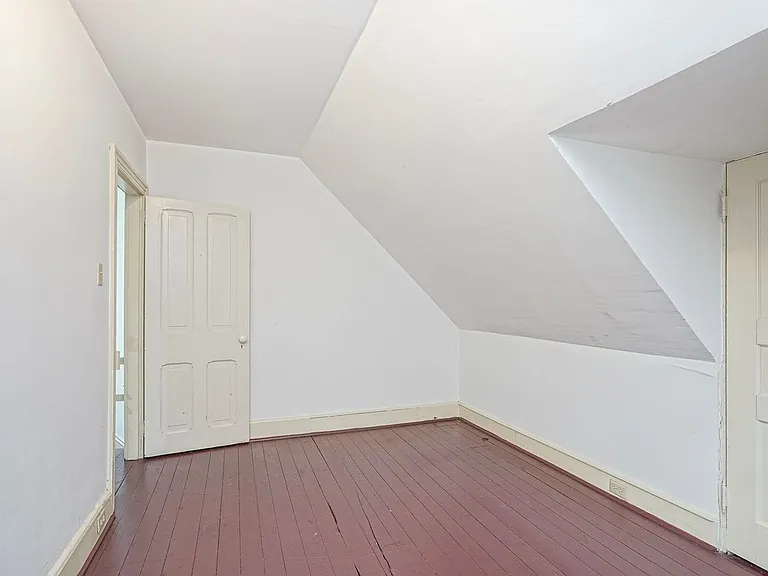 315 Chestnut St — Photo 2