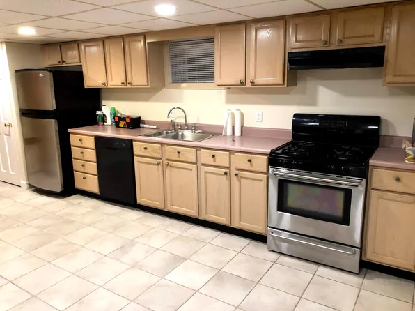 18 Silk St #1B, Arlington, MA 02474