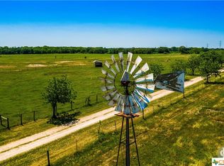 299 Boyd Rd, Red Rock, TX 78662